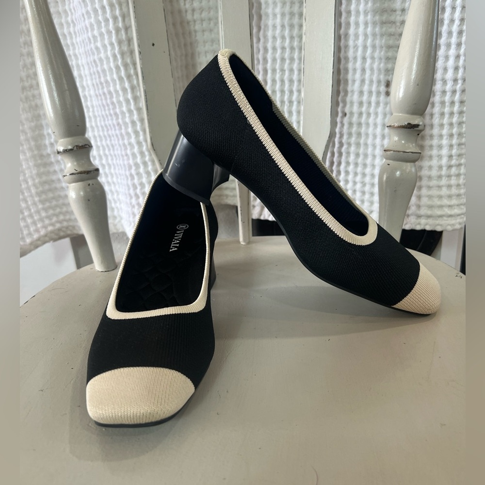 VIVAIA JULIE ROUND TOE CHUNKY HEEL COMFORT VERSATILE BLACK CREAM SZ 40 - Picture 2 of 10